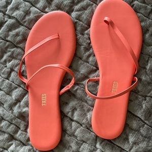 Chic flip flops